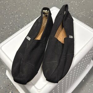 Black Toms- only worn a few times